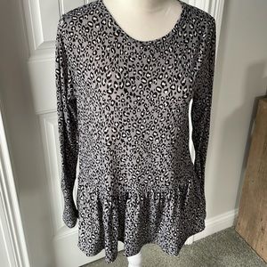 Gaze leopard peplum long-sleeve top (XS)